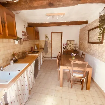 La Petite Maison De Village Ferienhaus *